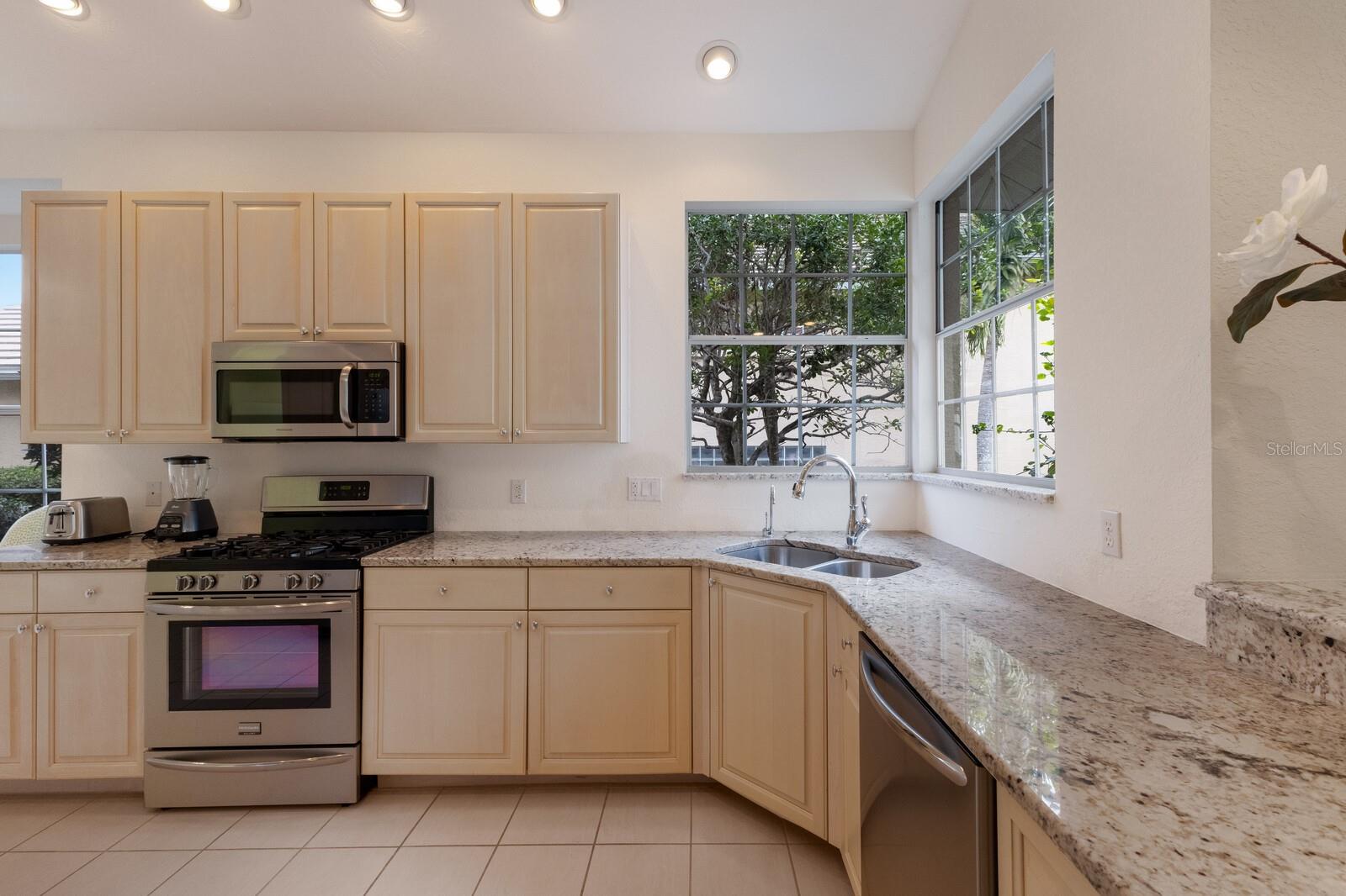 6726 VIRGINIA XING, UNIVERSITY PARK, FL, 34201