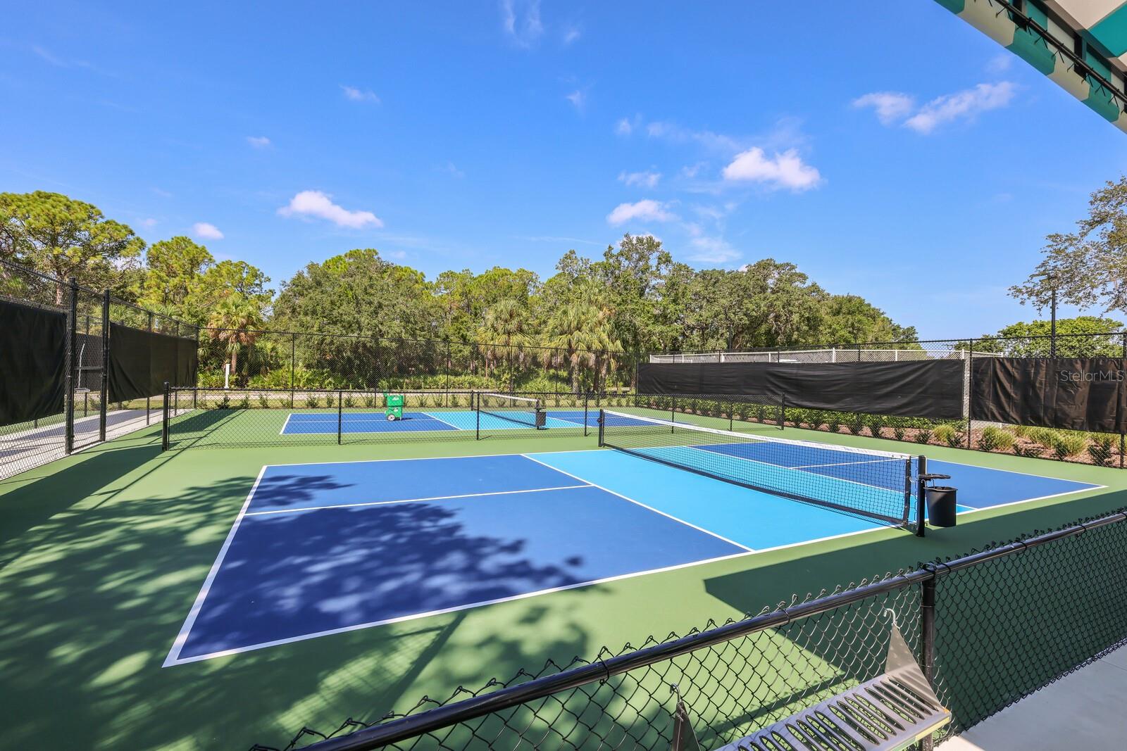 6726 VIRGINIA XING, UNIVERSITY PARK, FL, 34201