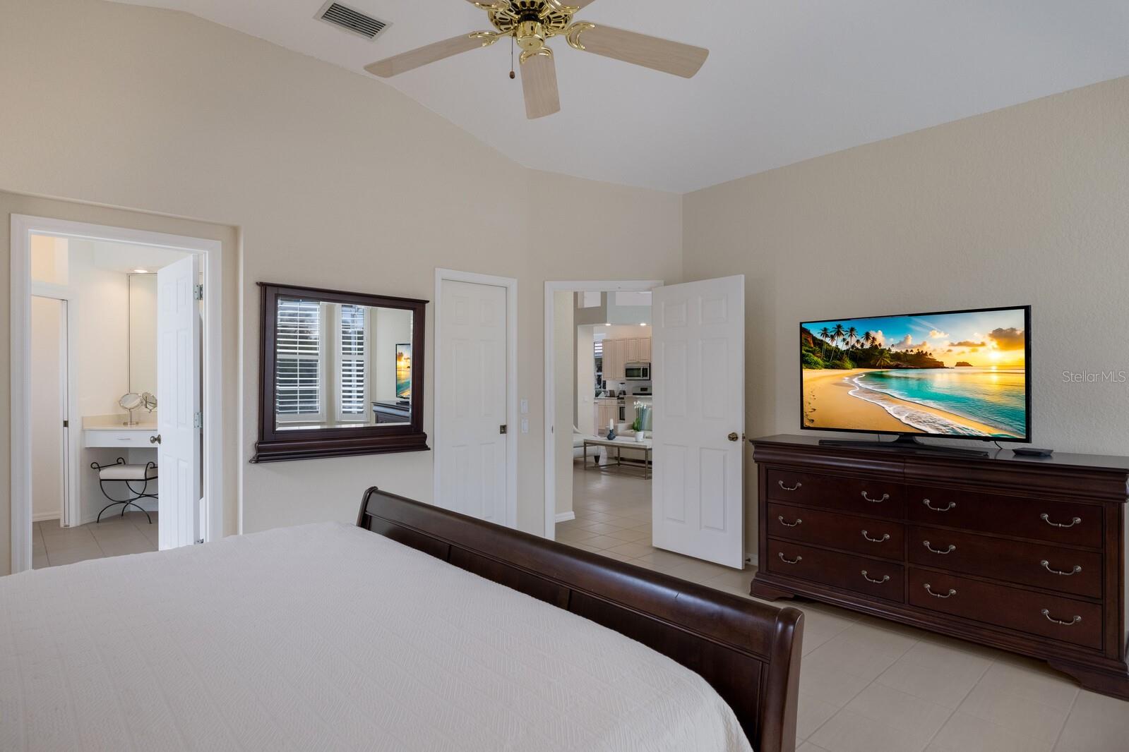 6726 VIRGINIA XING, UNIVERSITY PARK, FL, 34201