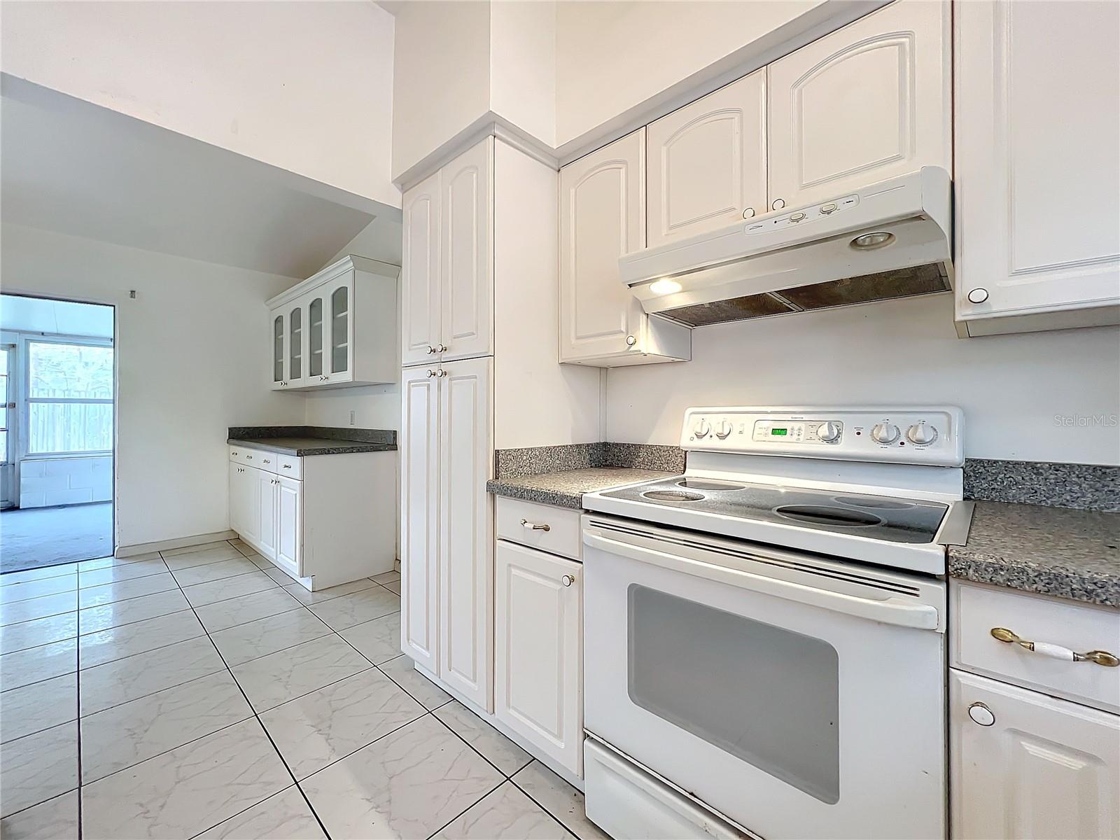 4528 S SHORE RD, ORLANDO, FL, 32839