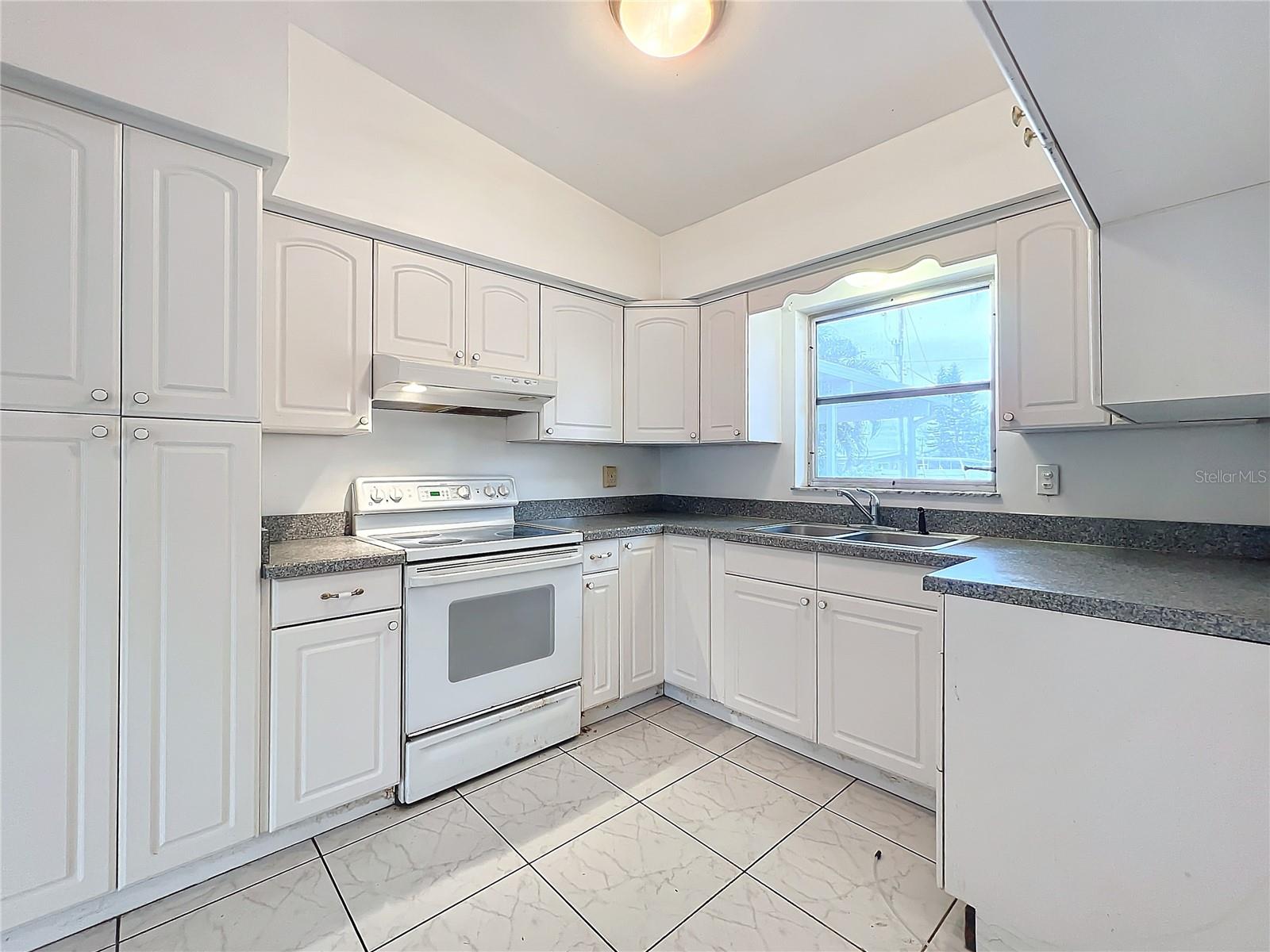 4528 S SHORE RD, ORLANDO, FL, 32839