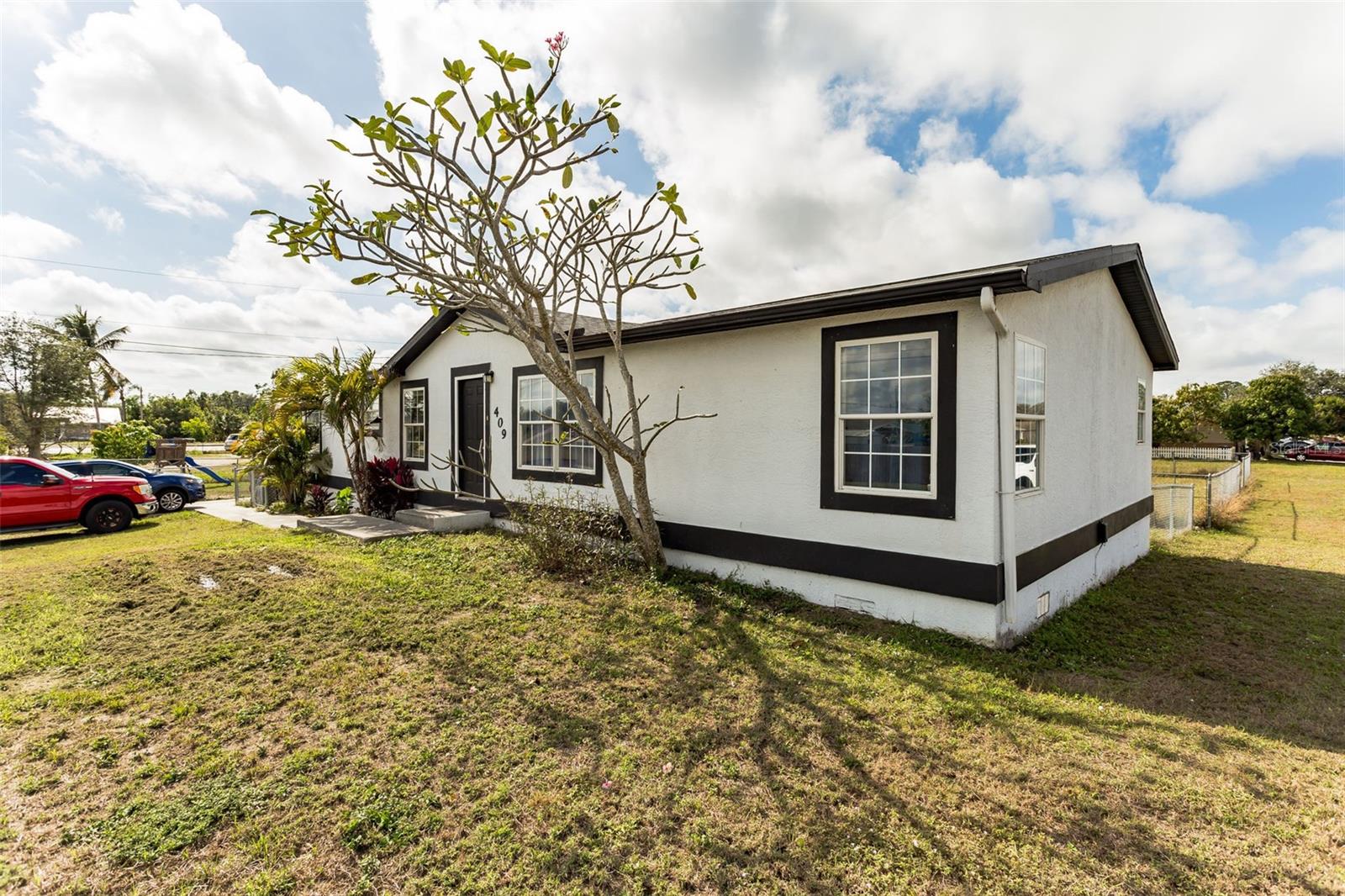 409 HARRY AVE N, LEHIGH ACRES, FL, 33971