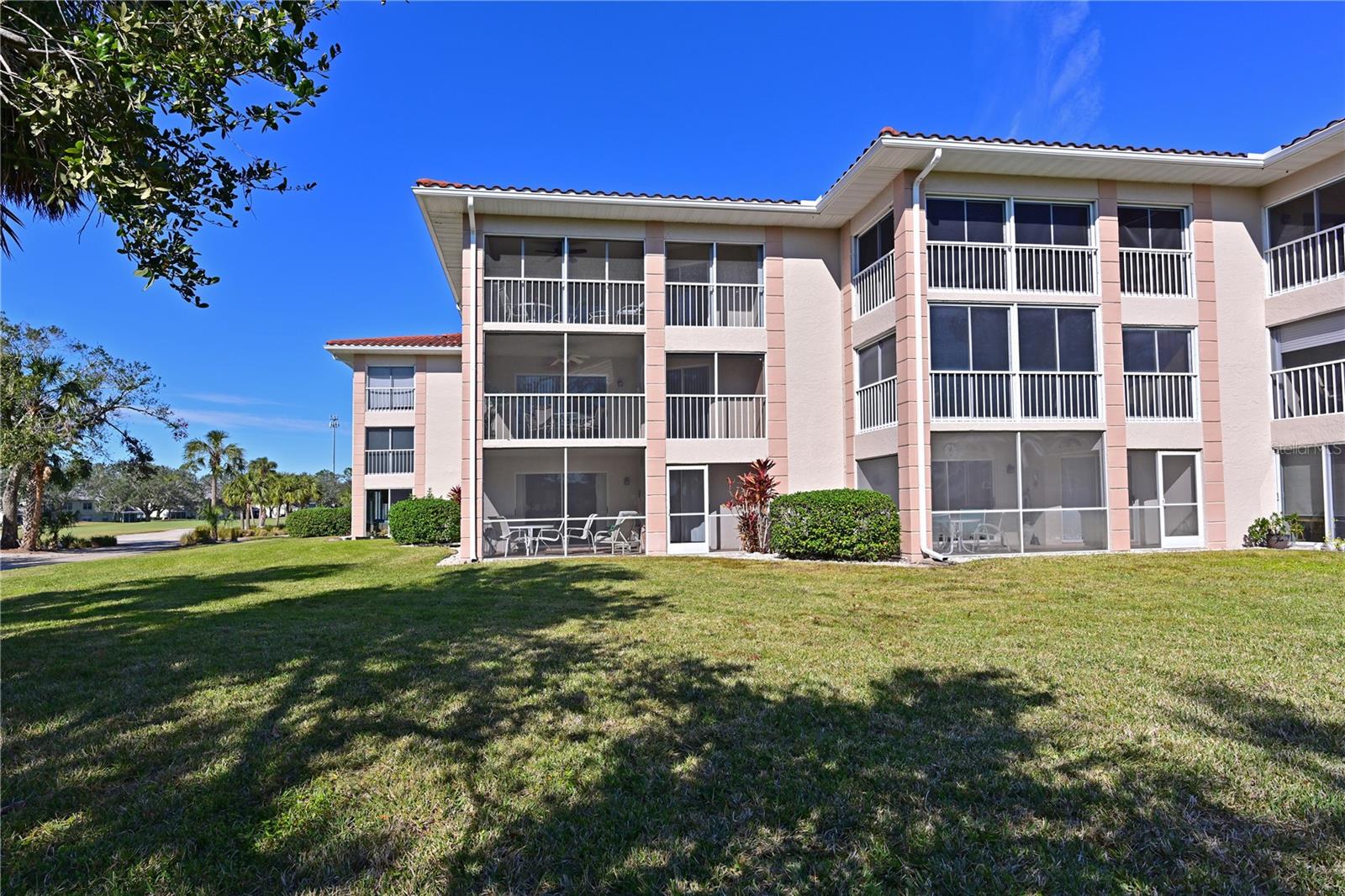 6501 STONE RIVER RD #303, BRADENTON, FL, 34203