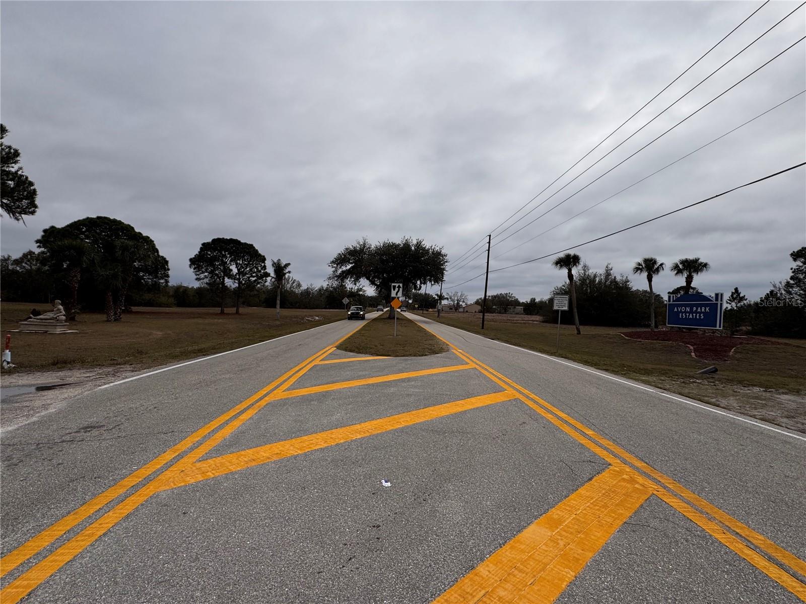 2215 W SHULA RD, AVON PARK, FL, 33825