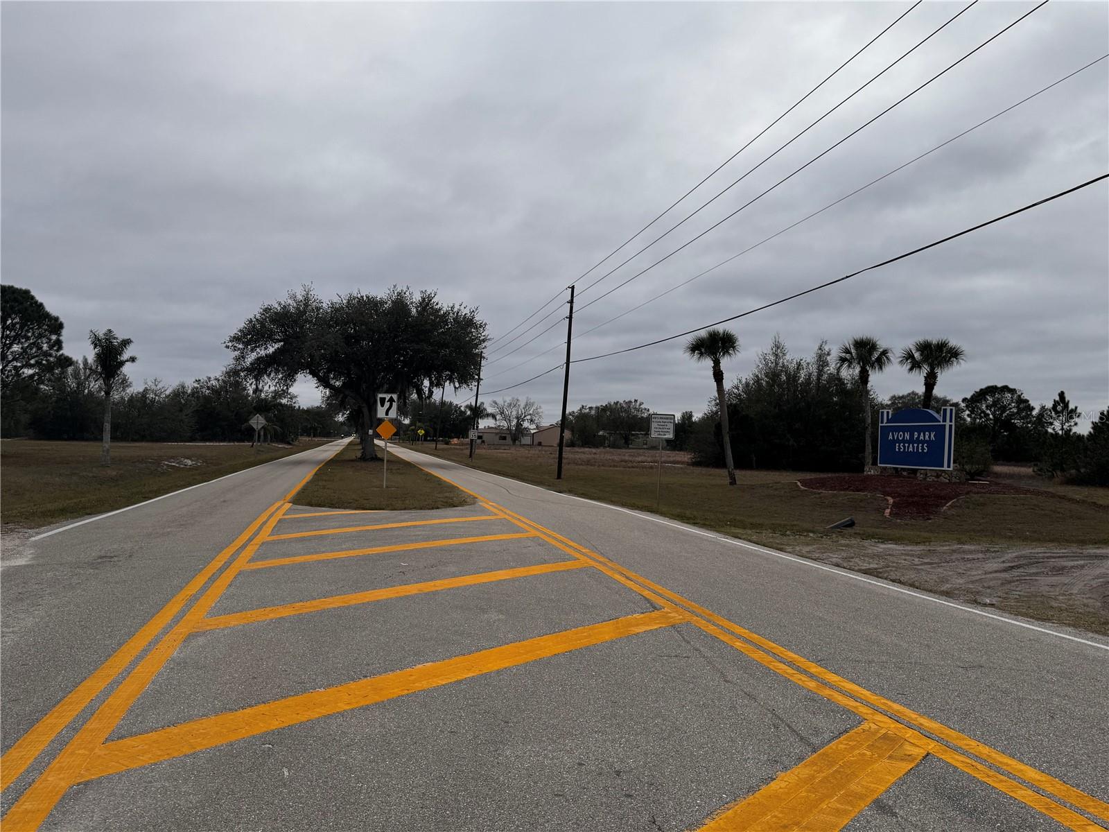 2215 W SHULA RD, AVON PARK, FL, 33825