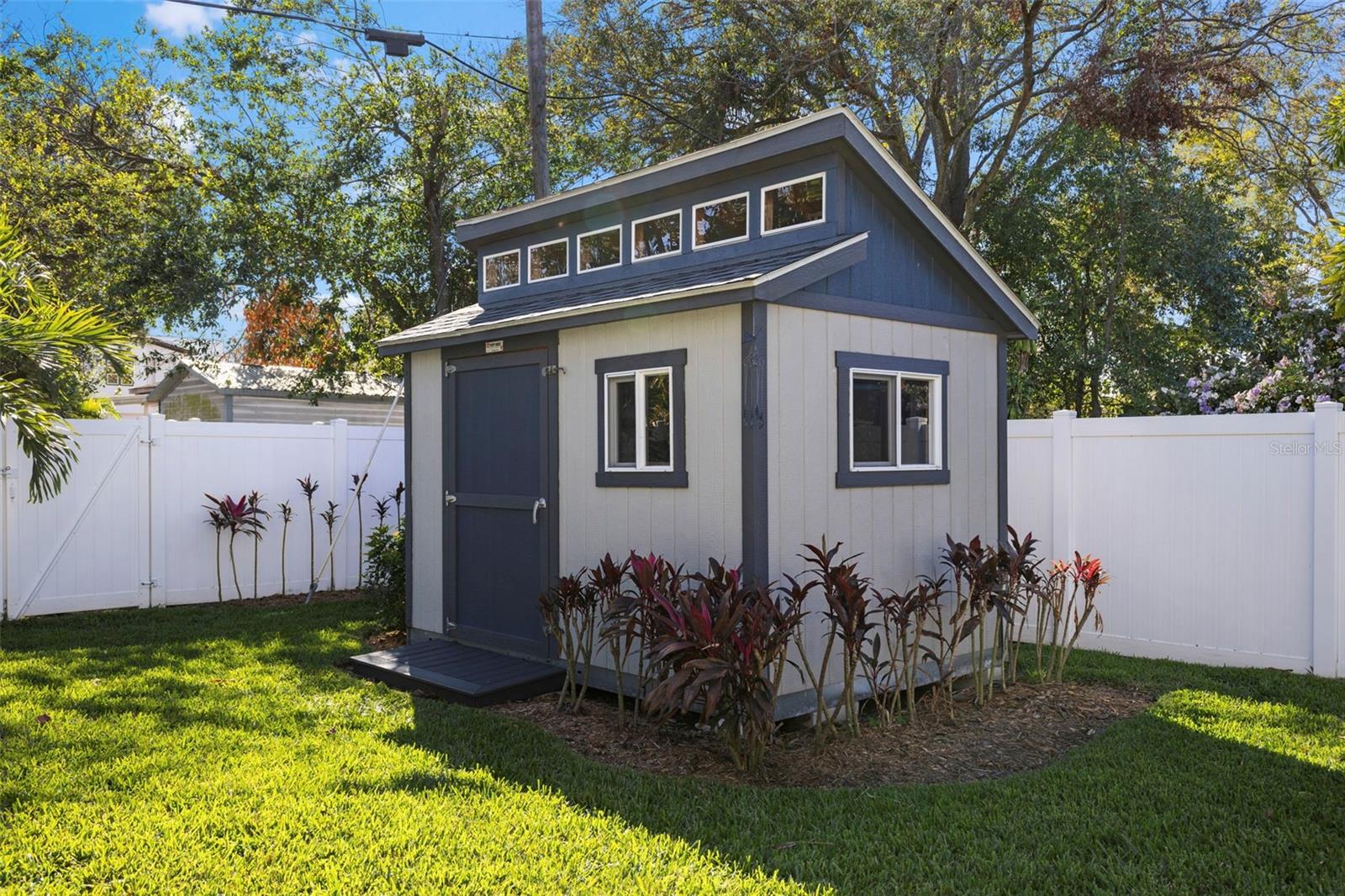 1016 W PENINSULAR ST, TAMPA, FL, 33603