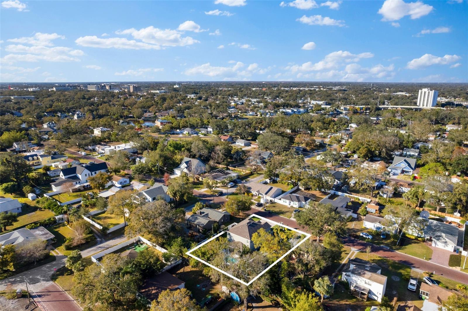 1016 W PENINSULAR ST, TAMPA, FL, 33603