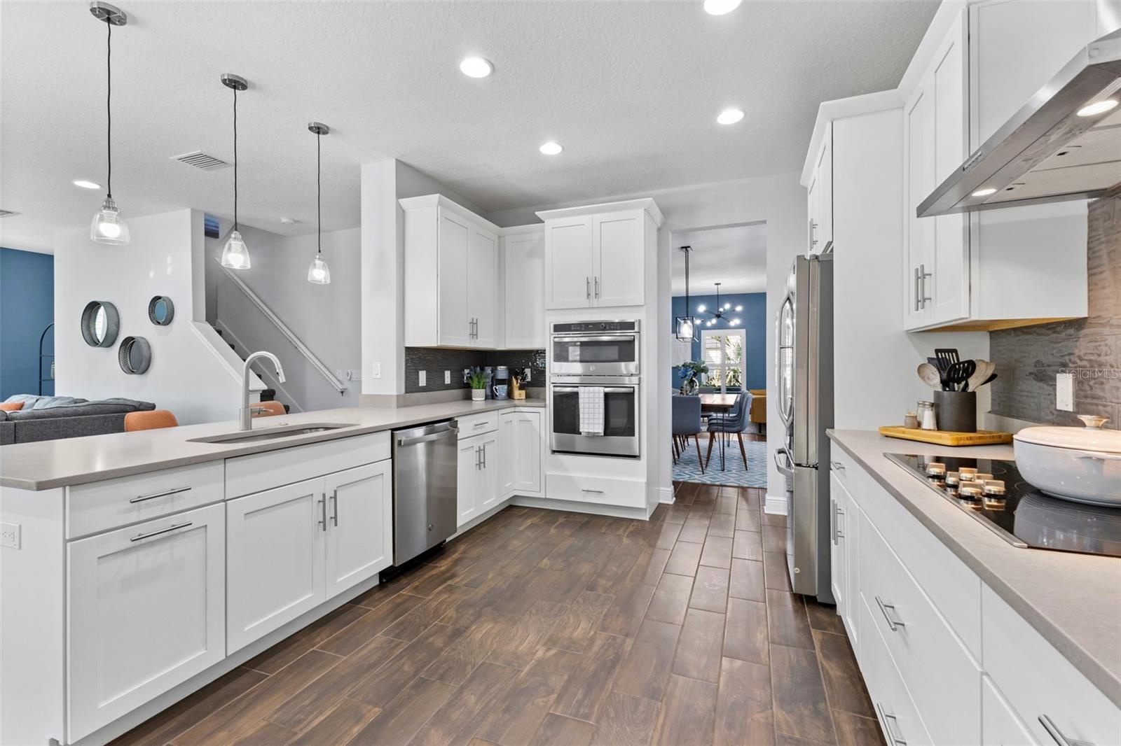 1016 W PENINSULAR ST, TAMPA, FL, 33603