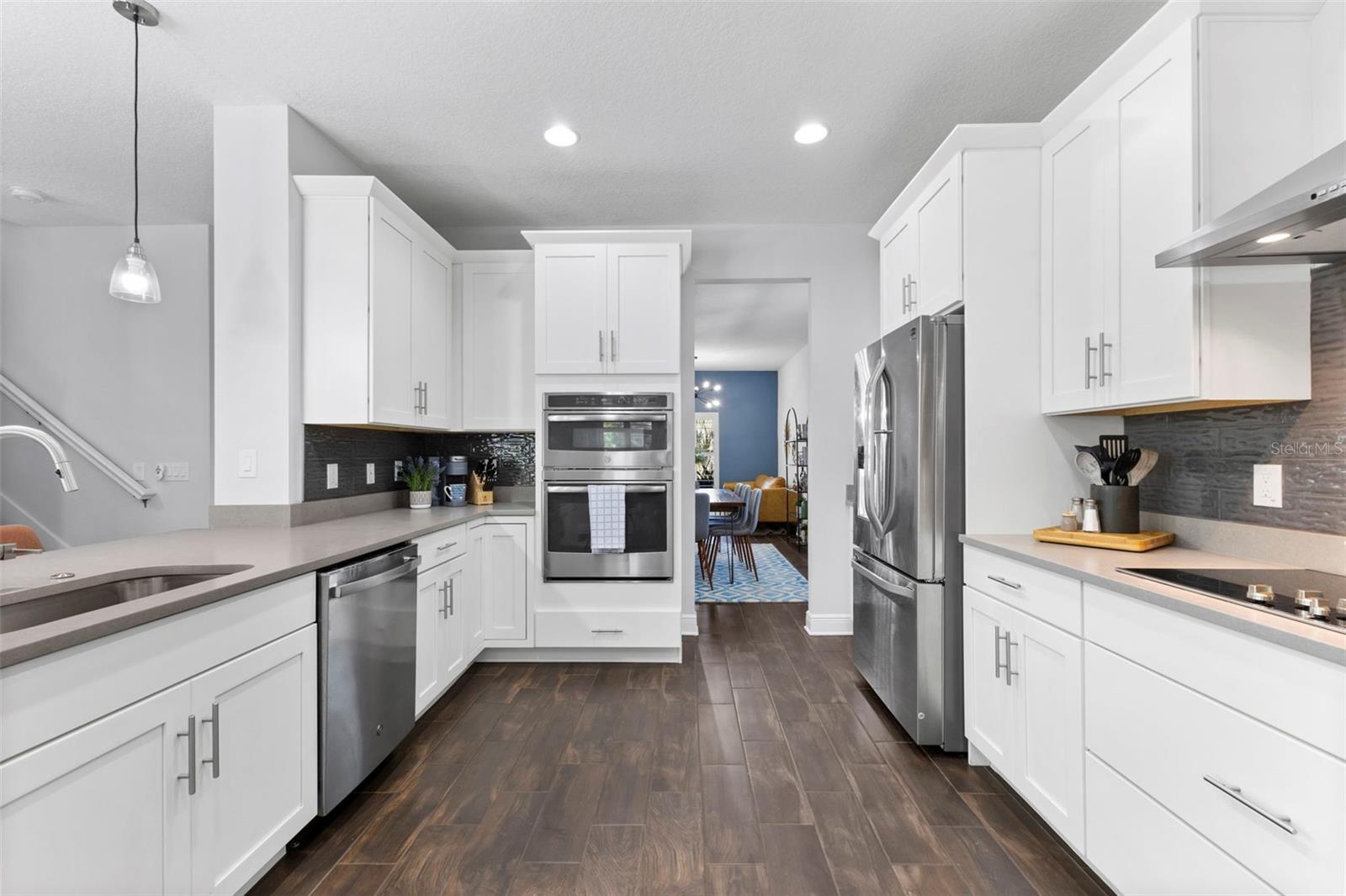 1016 W PENINSULAR ST, TAMPA, FL, 33603