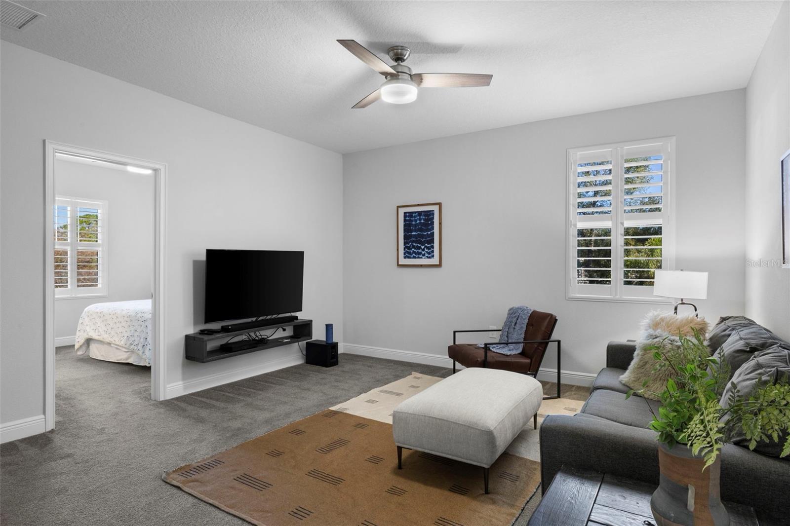 1016 W PENINSULAR ST, TAMPA, FL, 33603