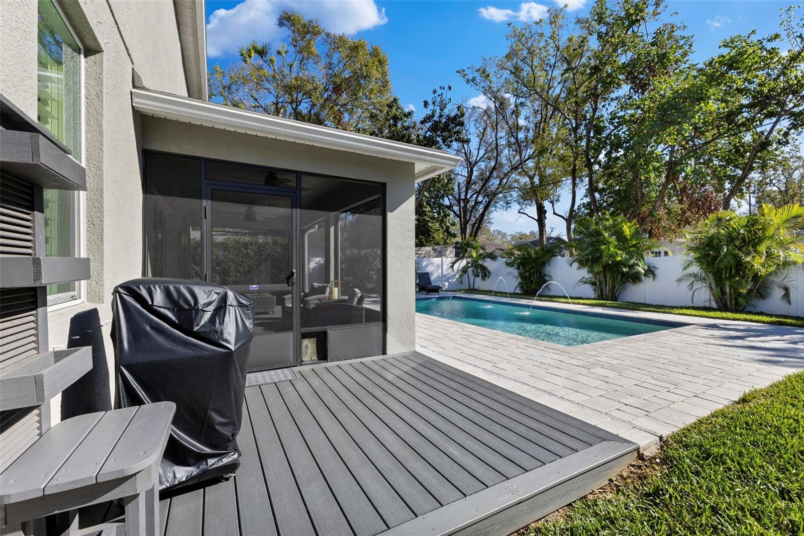 1016 W PENINSULAR ST, TAMPA, FL, 33603