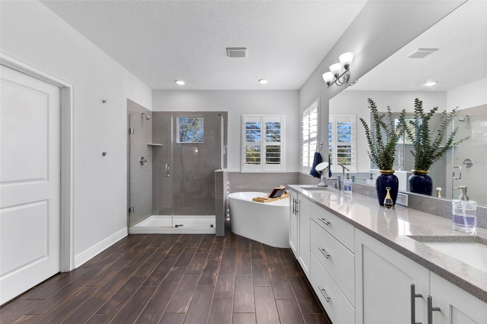 1016 W PENINSULAR ST, TAMPA, FL, 33603