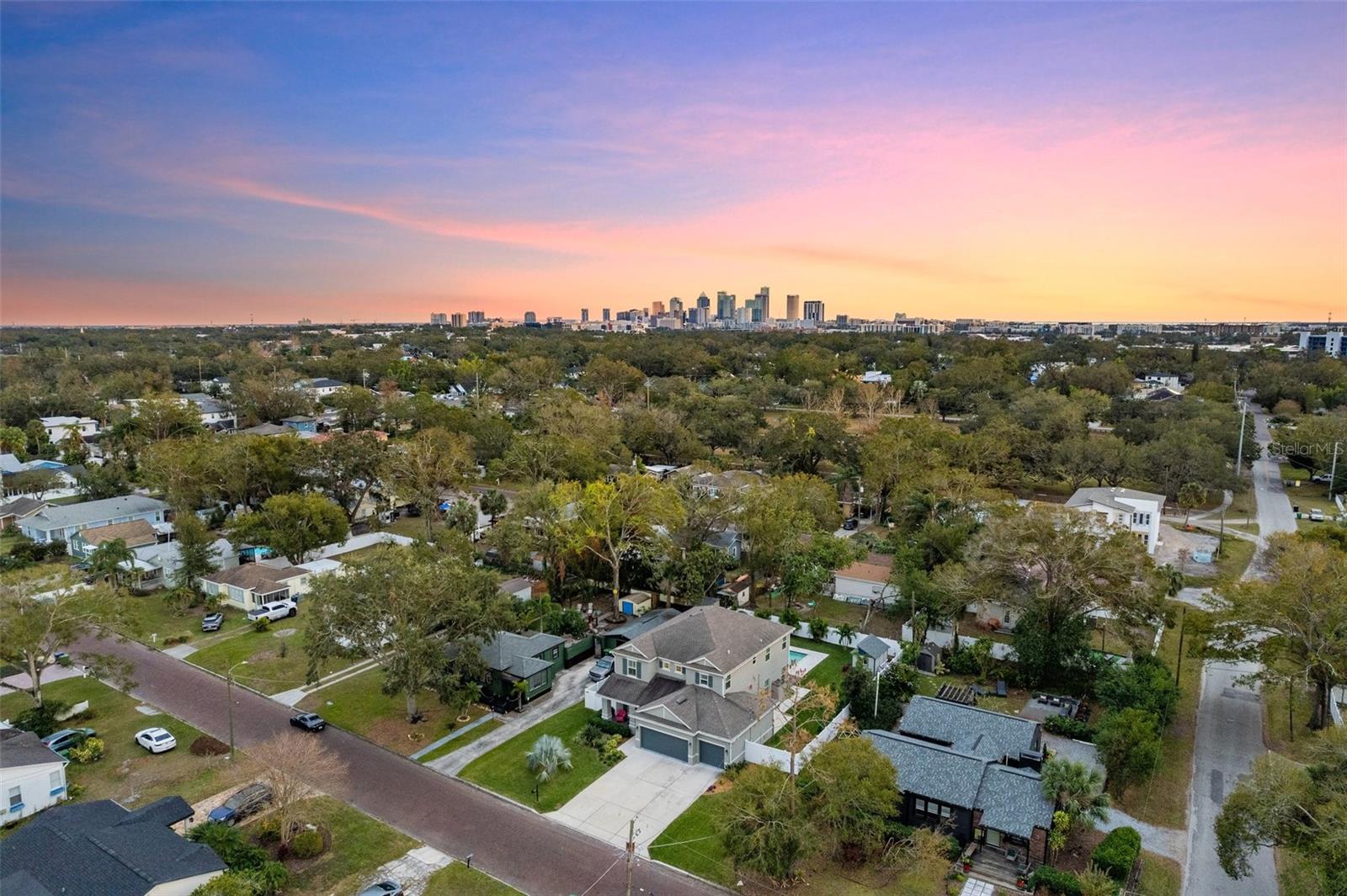 1016 W PENINSULAR ST, TAMPA, FL, 33603