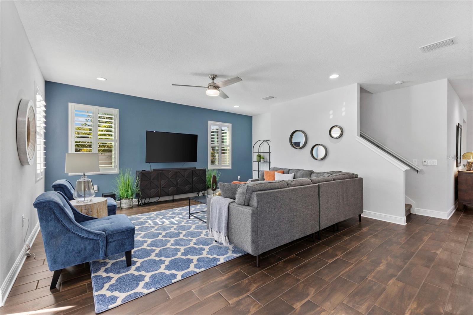 1016 W PENINSULAR ST, TAMPA, FL, 33603