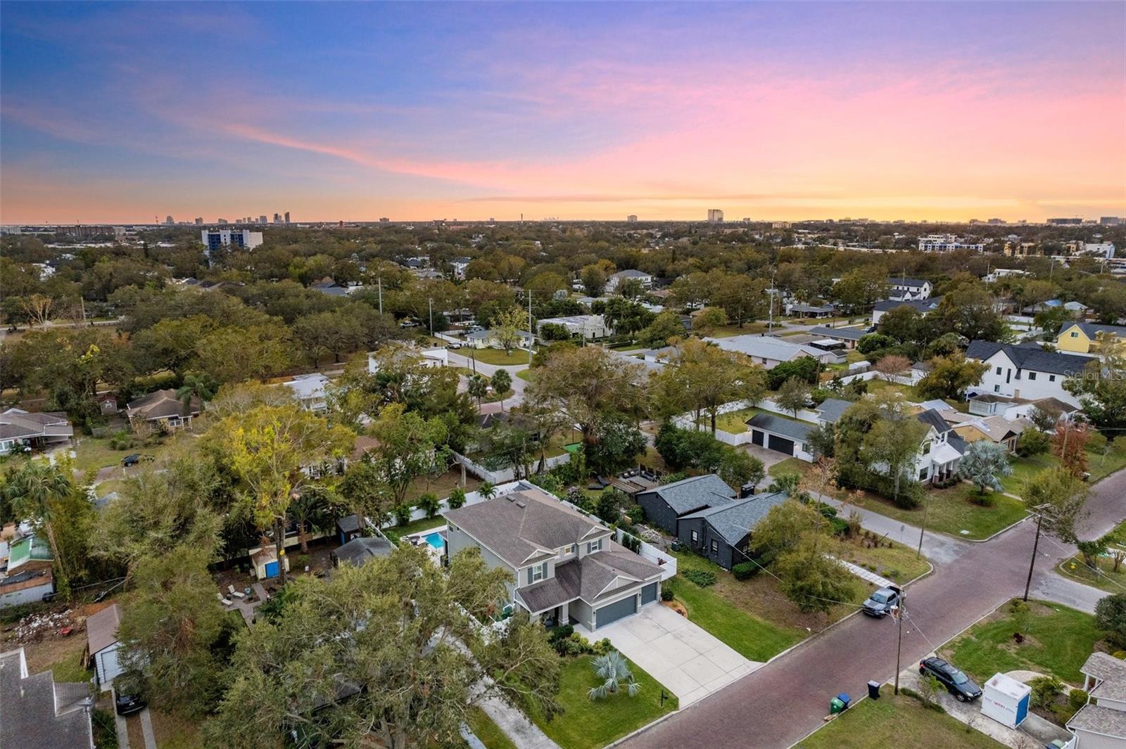 1016 W PENINSULAR ST, TAMPA, FL, 33603