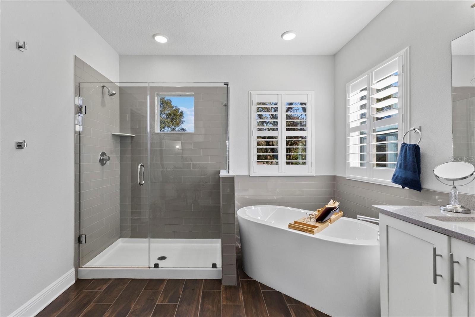 1016 W PENINSULAR ST, TAMPA, FL, 33603