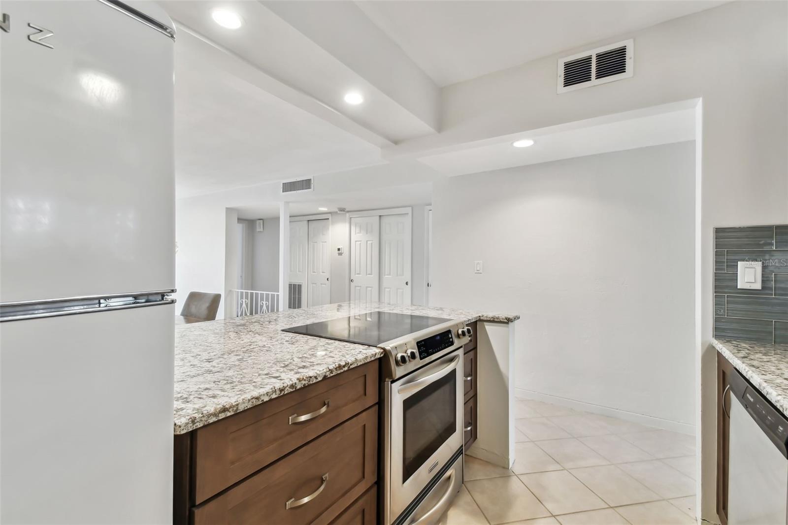 800 MADONNA BLVD #2, TIERRA VERDE, FL, 33715