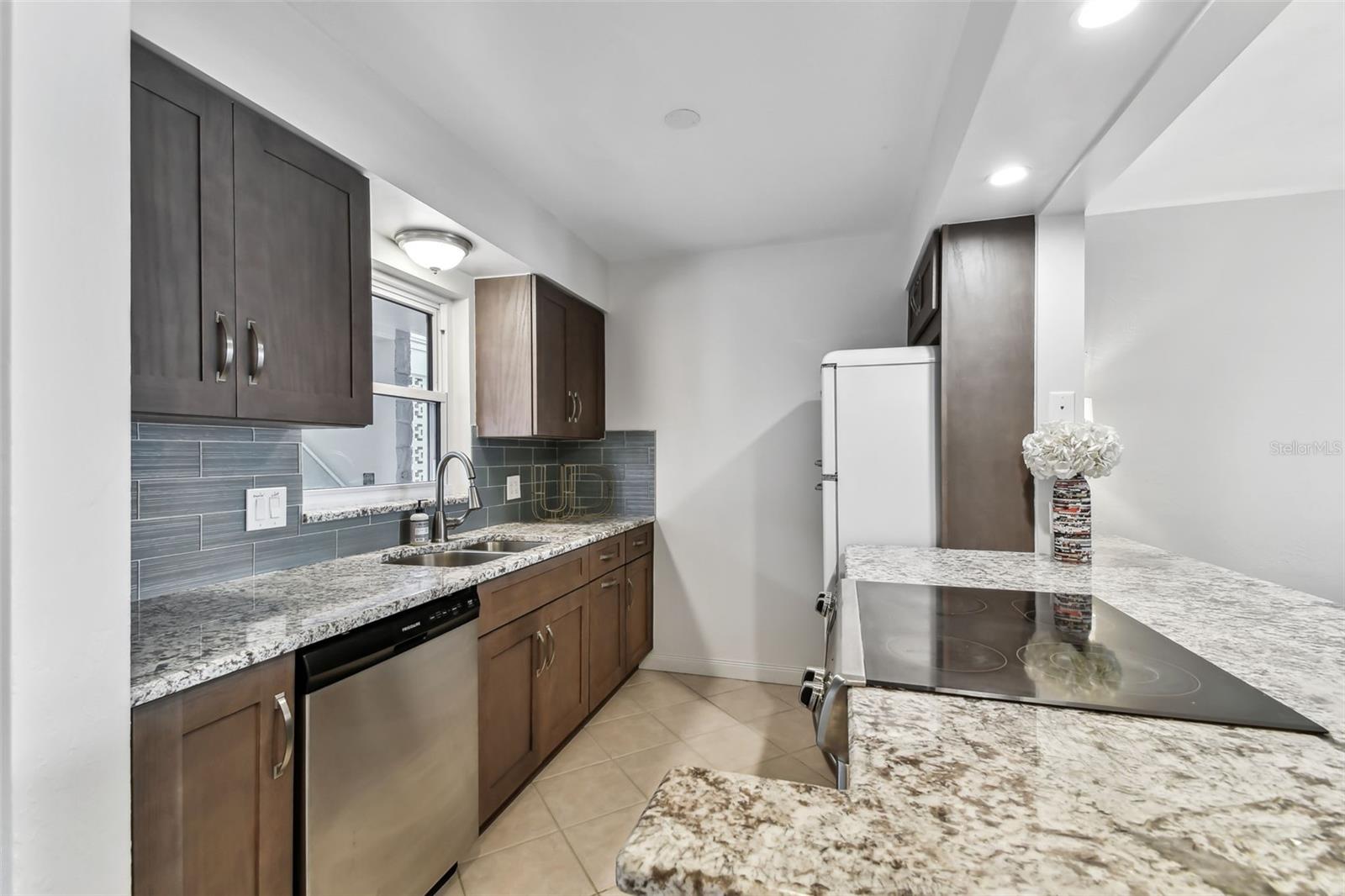 800 MADONNA BLVD #2, TIERRA VERDE, FL, 33715