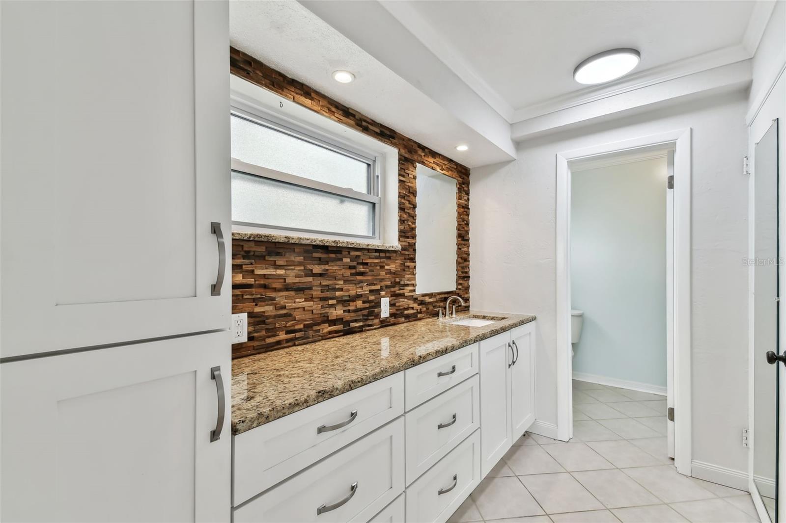 800 MADONNA BLVD #2, TIERRA VERDE, FL, 33715