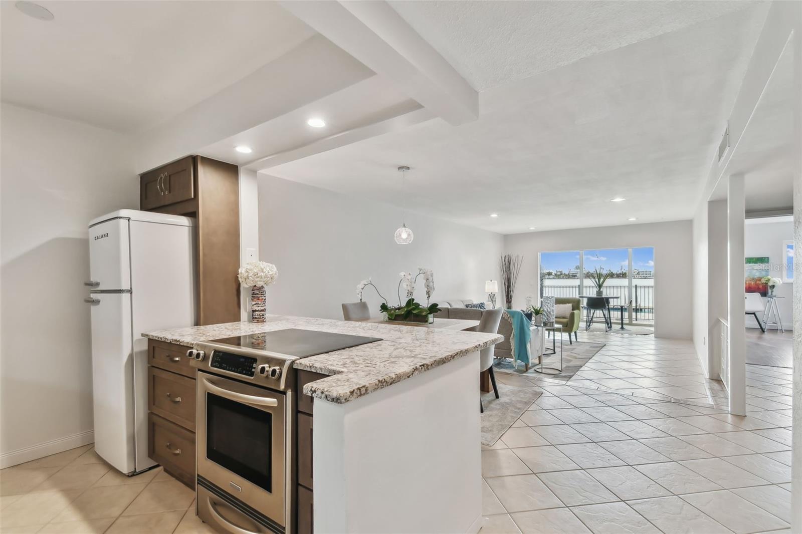800 MADONNA BLVD #2, TIERRA VERDE, FL, 33715
