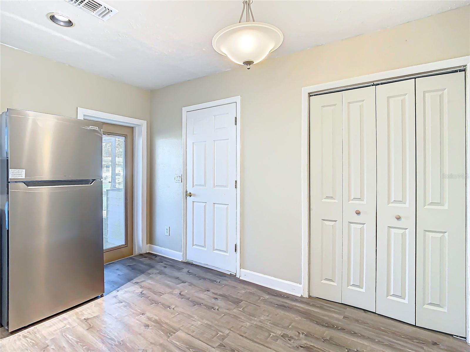1210 LADY ELAINE DR, VALRICO, FL, 33594