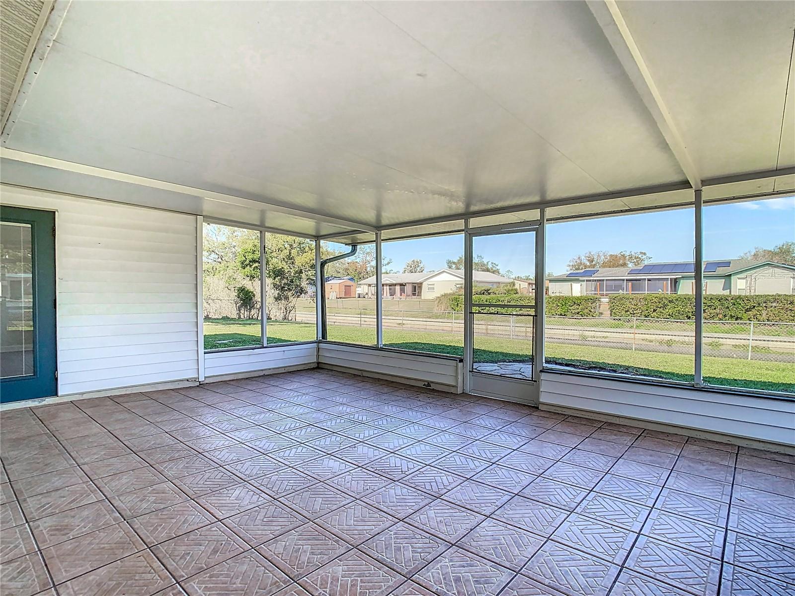 1210 LADY ELAINE DR, VALRICO, FL, 33594