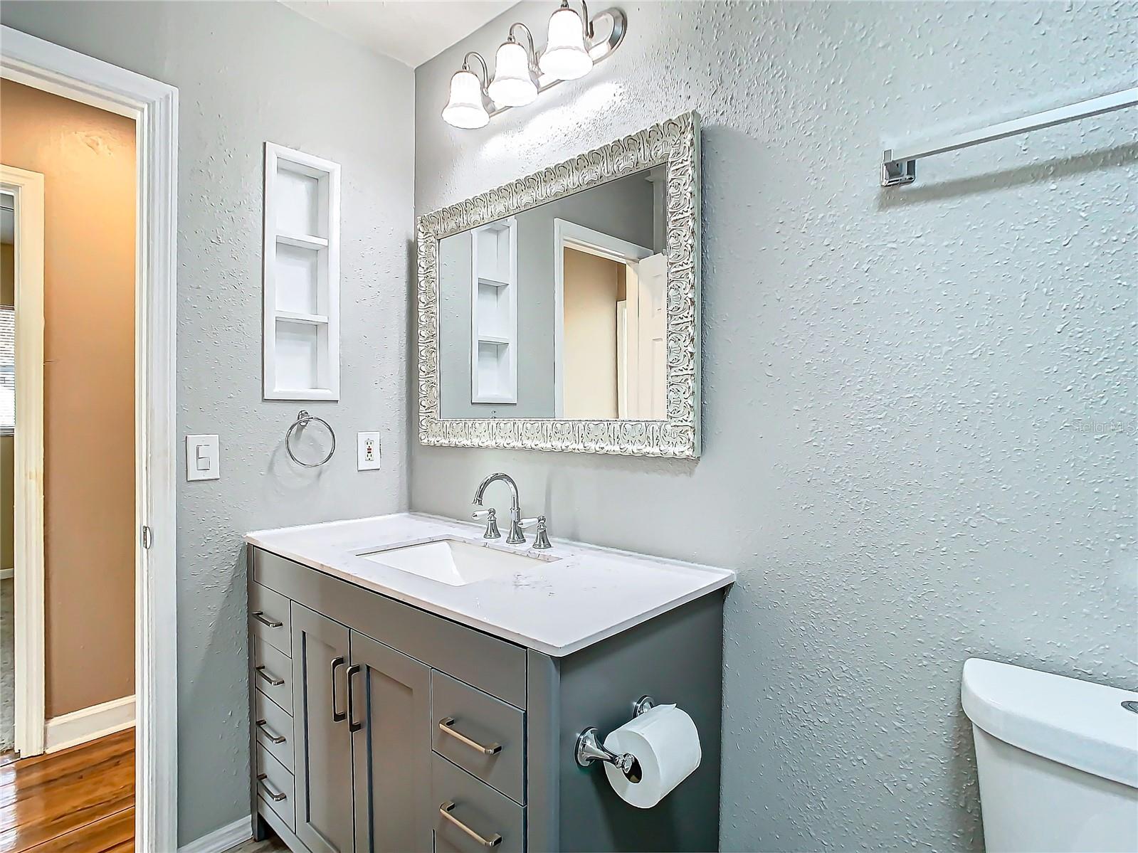 1210 LADY ELAINE DR, VALRICO, FL, 33594