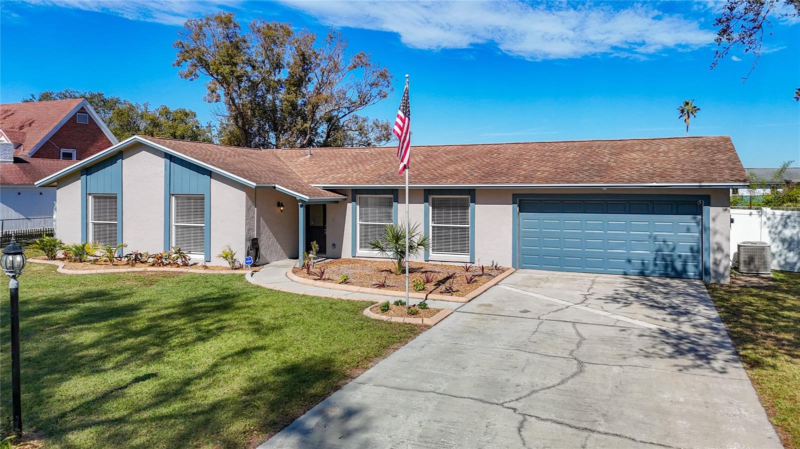 1210 LADY ELAINE DR, VALRICO, FL, 33594