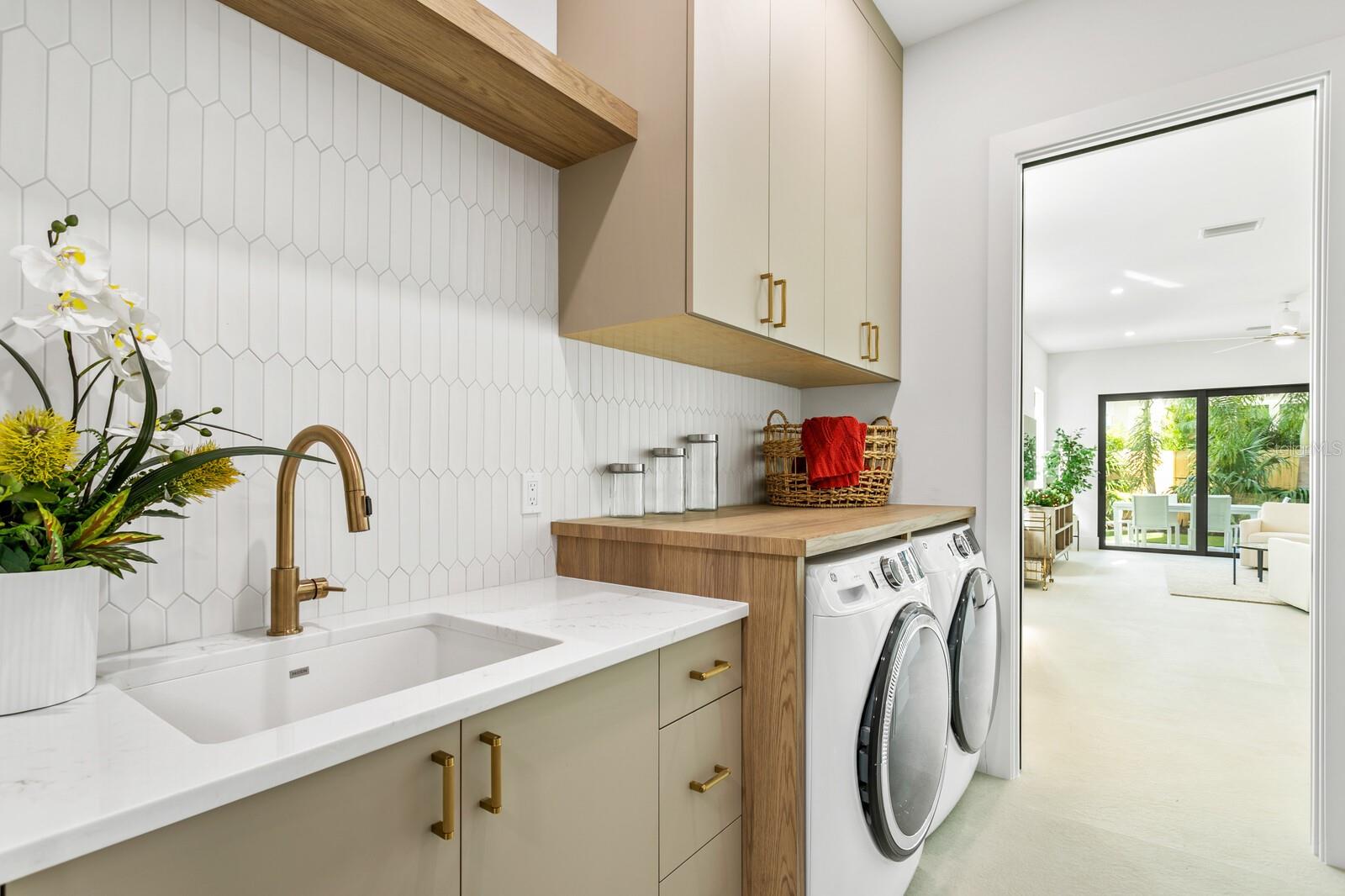 2245 OAK TERRACE ST, SARASOTA, FL, 34231