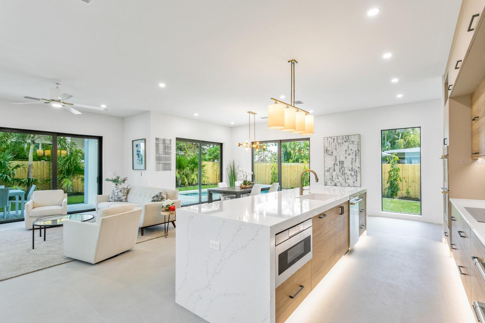 2245 OAK TERRACE ST, SARASOTA, FL, 34231