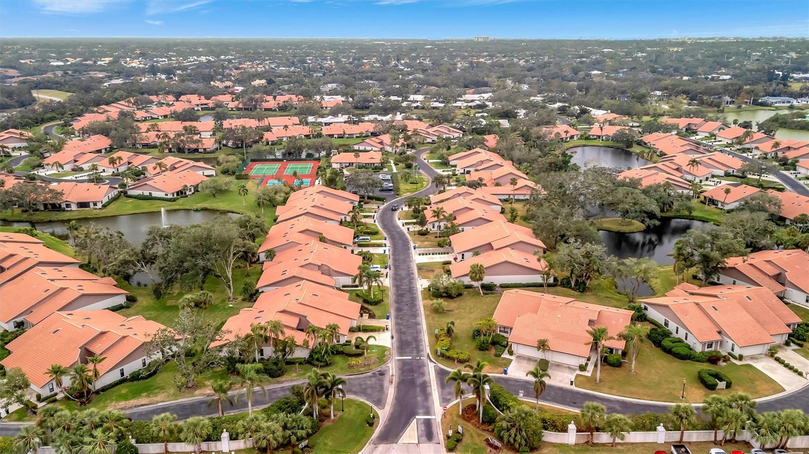 3844 WILSHIRE CIR W #20, SARASOTA, FL, 34238