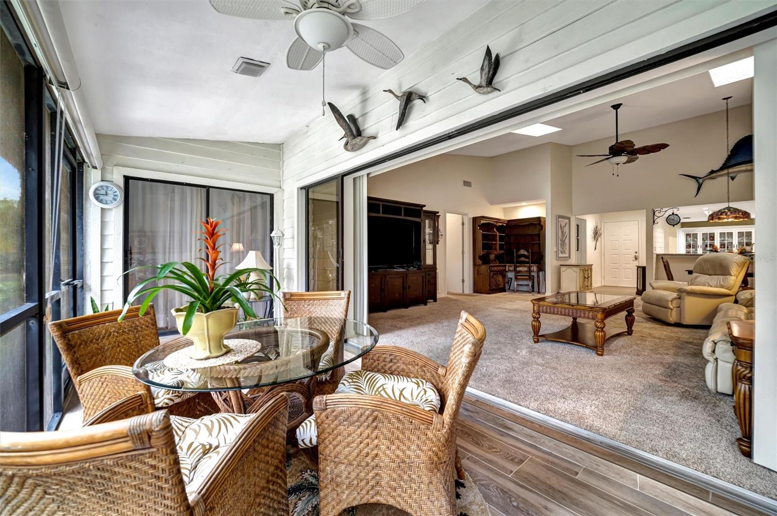 3844 WILSHIRE CIR W #20, SARASOTA, FL, 34238