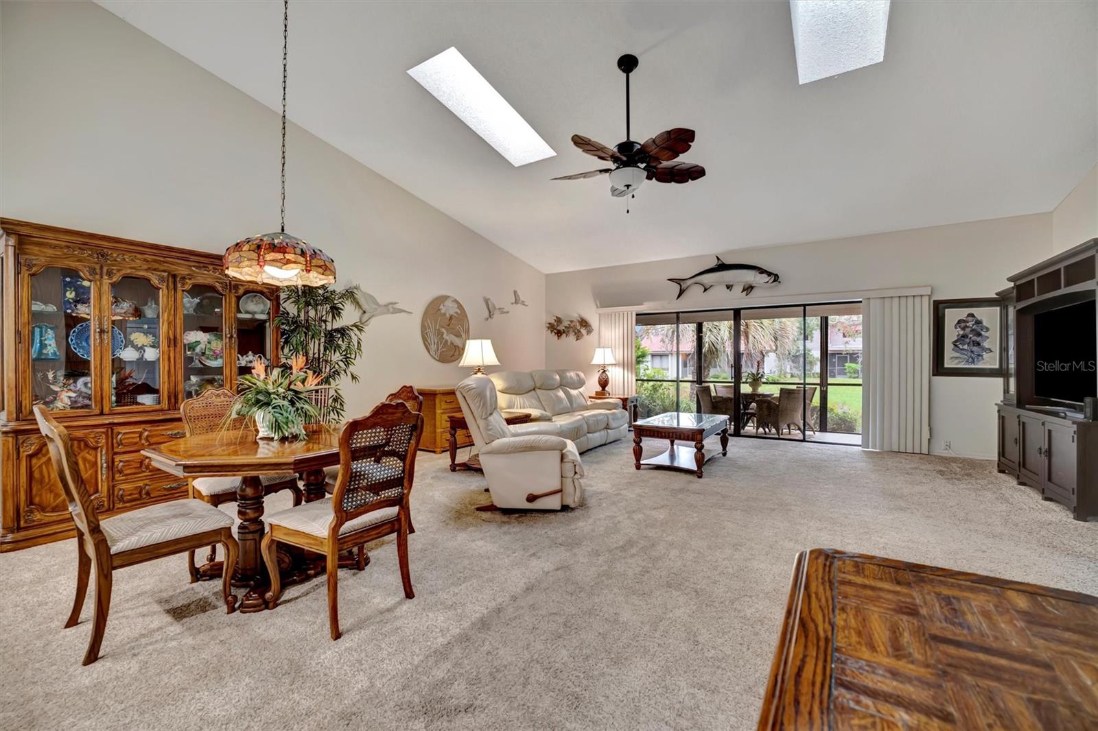 3844 WILSHIRE CIR W #20, SARASOTA, FL, 34238