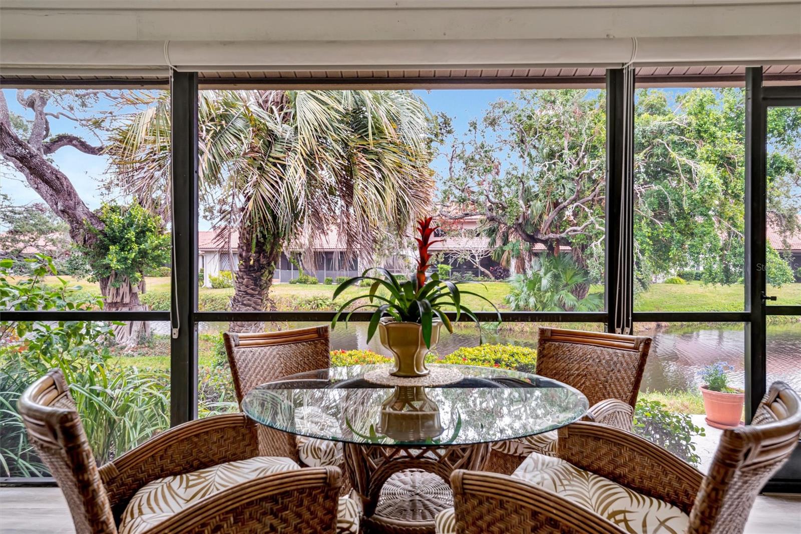3844 WILSHIRE CIR W #20, SARASOTA, FL, 34238