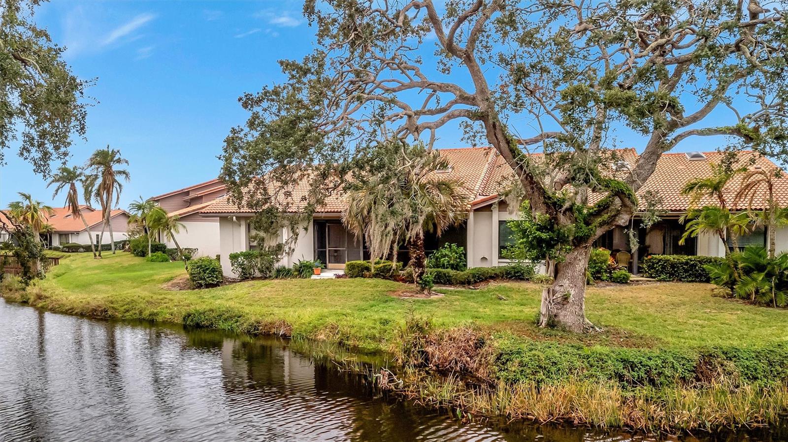 3844 WILSHIRE CIR W #20, SARASOTA, FL, 34238