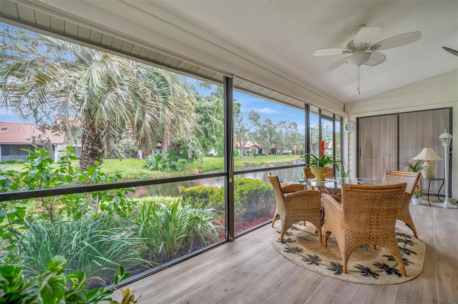 3844 WILSHIRE CIR W #20, SARASOTA, FL, 34238