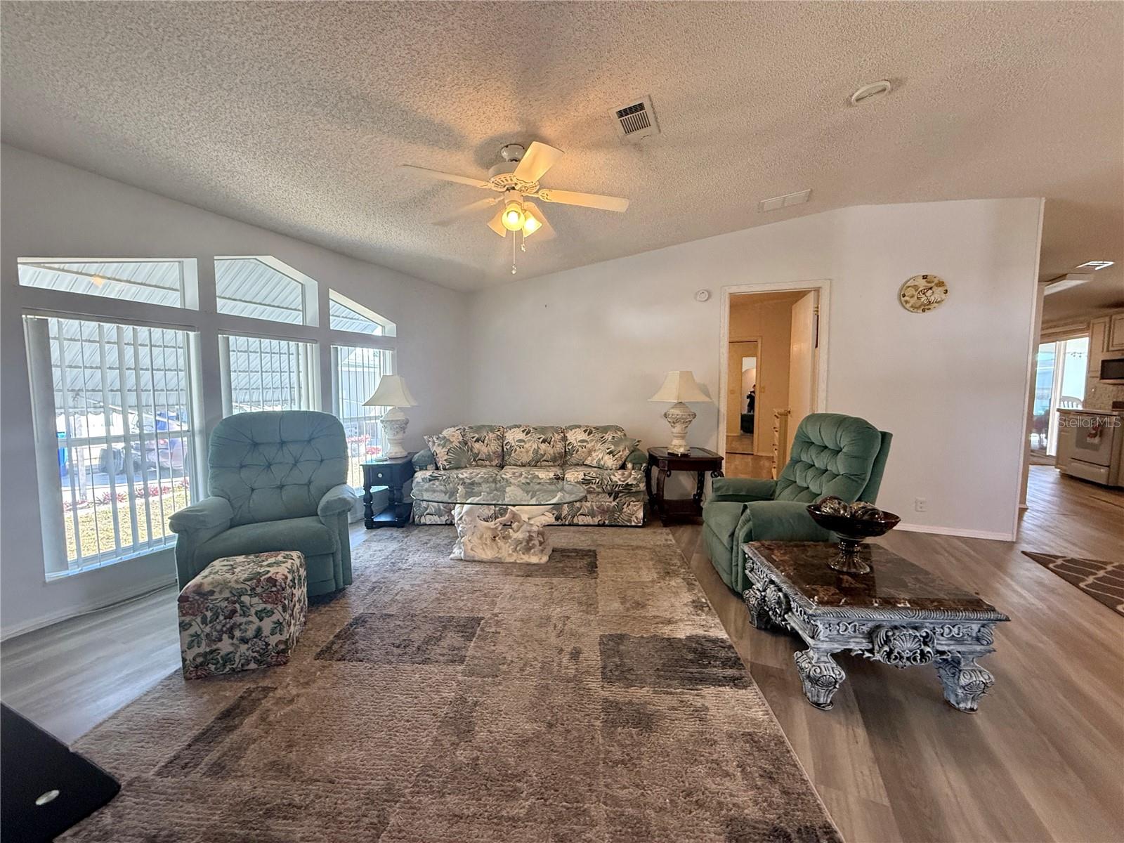 209 N SAINT THOMAS CIR, APOLLO BEACH, FL, 33572