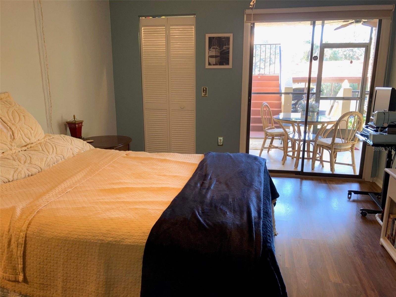 6472 SEAGULL DR #303, BRADENTON, FL, 34210