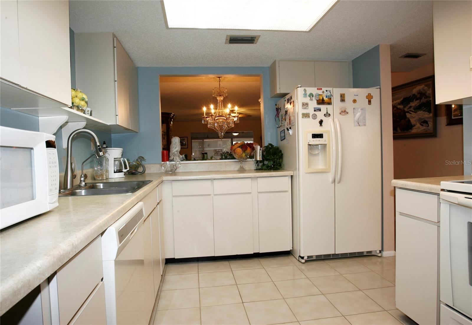 6472 SEAGULL DR #303, BRADENTON, FL, 34210