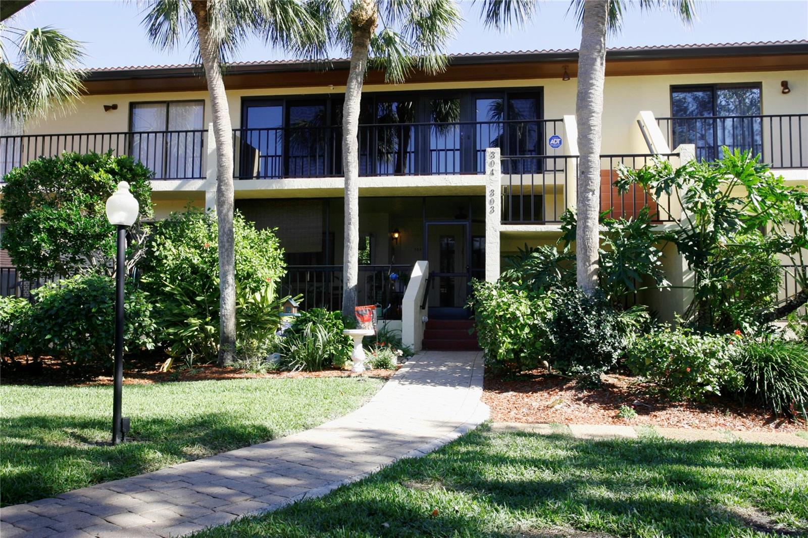 6472 SEAGULL DR #303, BRADENTON, FL, 34210
