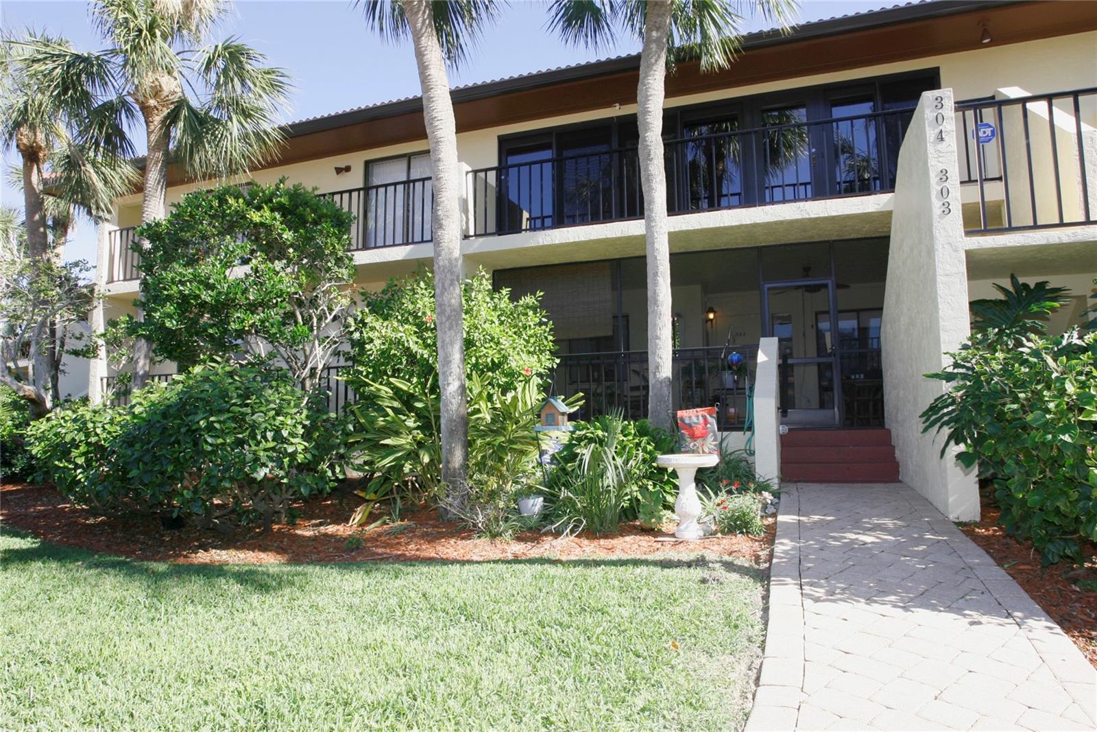 6472 SEAGULL DR #303, BRADENTON, FL, 34210