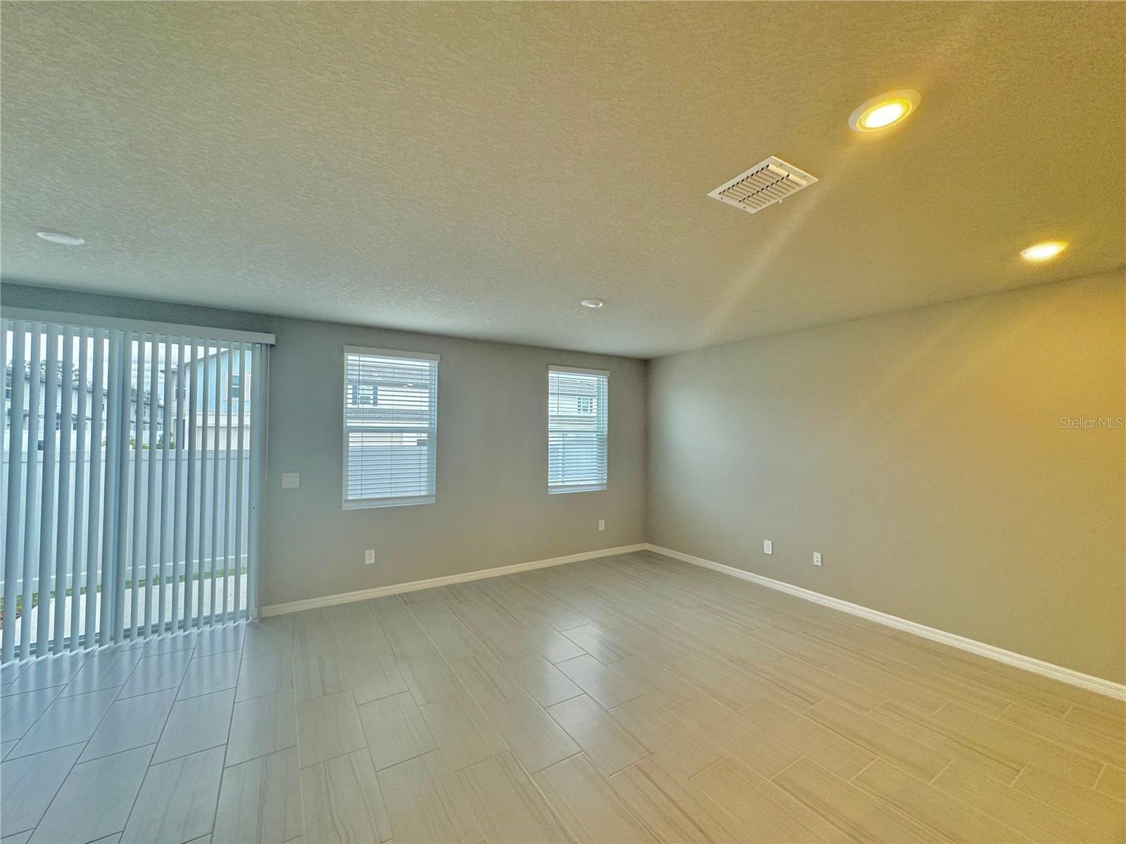 7688 IMAGINATION PL, WESLEY CHAPEL, FL, 33545