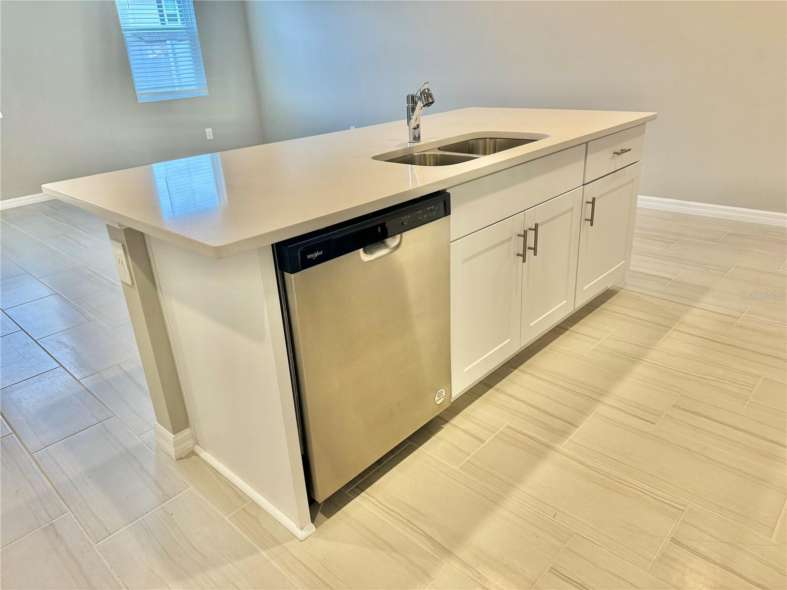 7688 IMAGINATION PL, WESLEY CHAPEL, FL, 33545