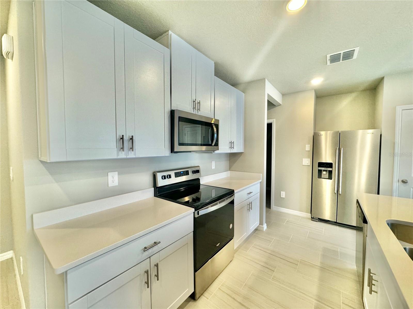 7688 IMAGINATION PL, WESLEY CHAPEL, FL, 33545