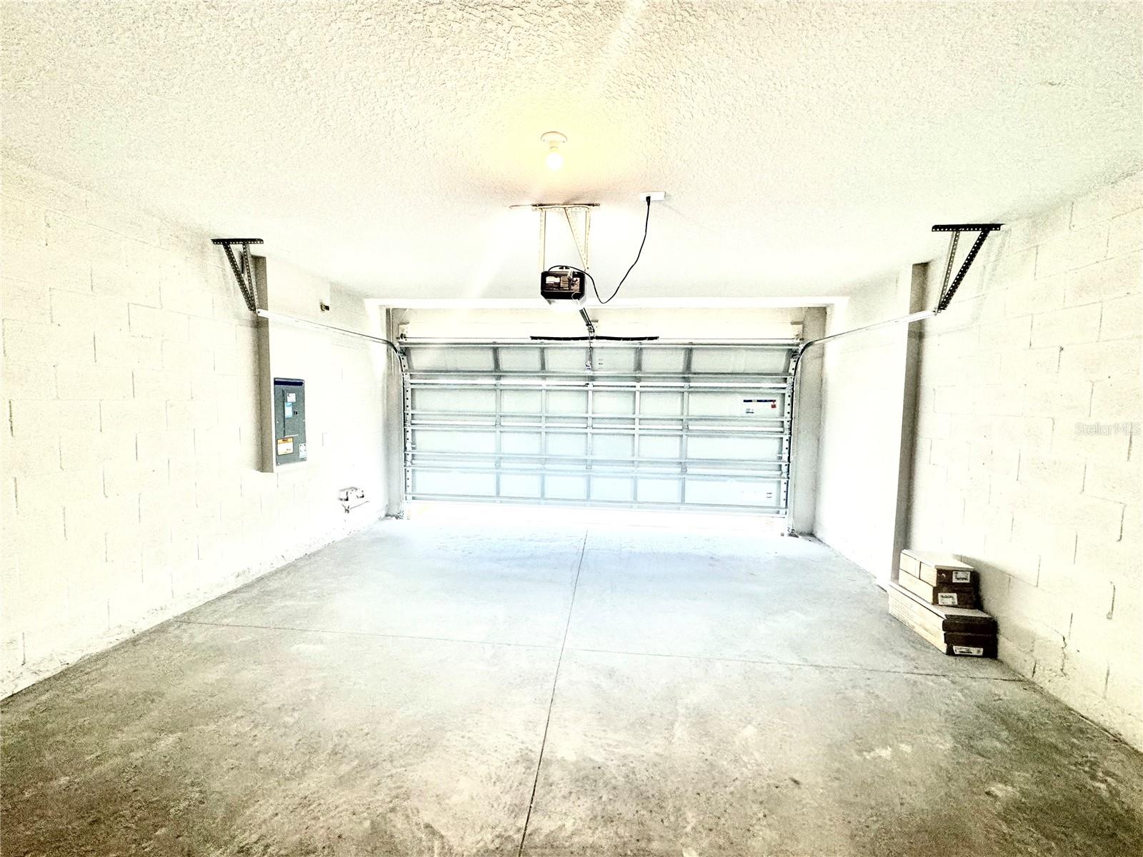 7688 IMAGINATION PL, WESLEY CHAPEL, FL, 33545