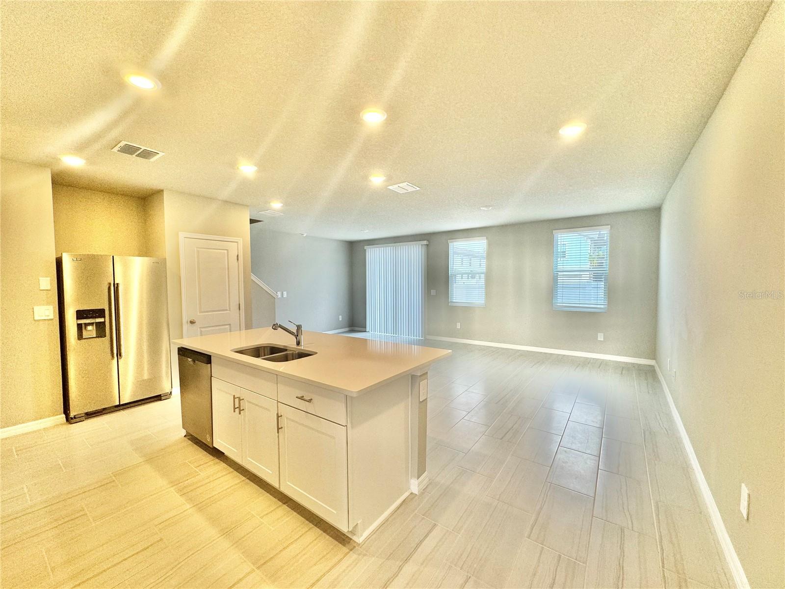 7688 IMAGINATION PL, WESLEY CHAPEL, FL, 33545