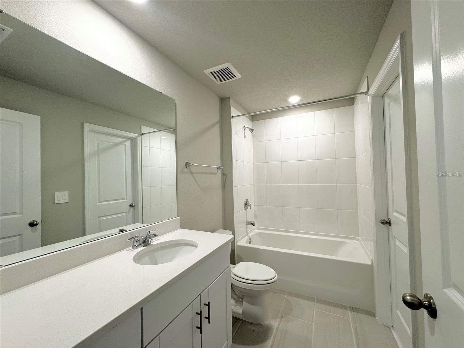 7688 IMAGINATION PL, WESLEY CHAPEL, FL, 33545