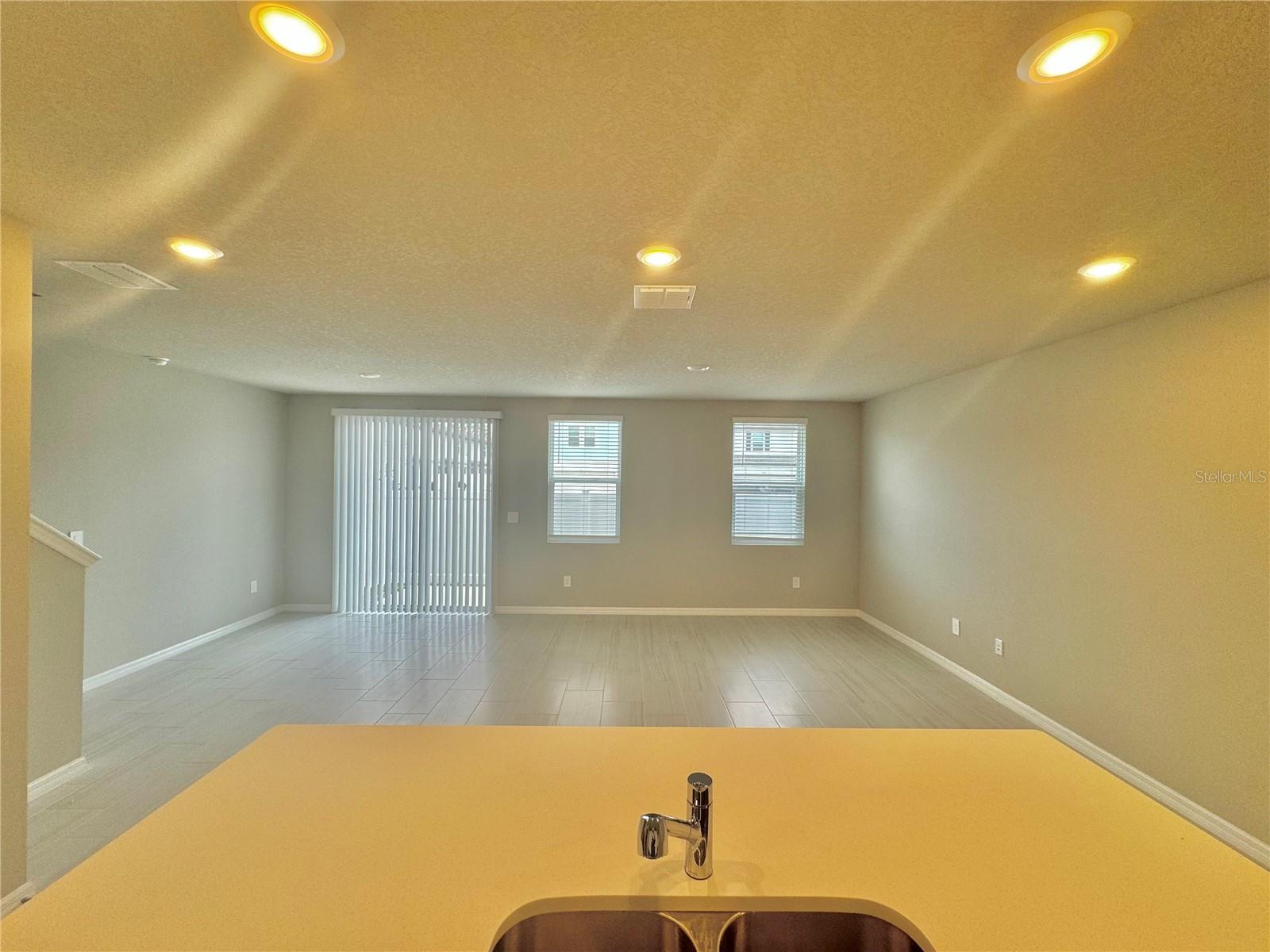 7688 IMAGINATION PL, WESLEY CHAPEL, FL, 33545