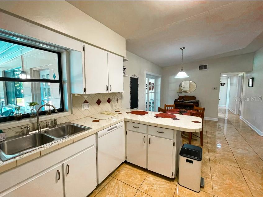 ORLANDO, FL, 32807