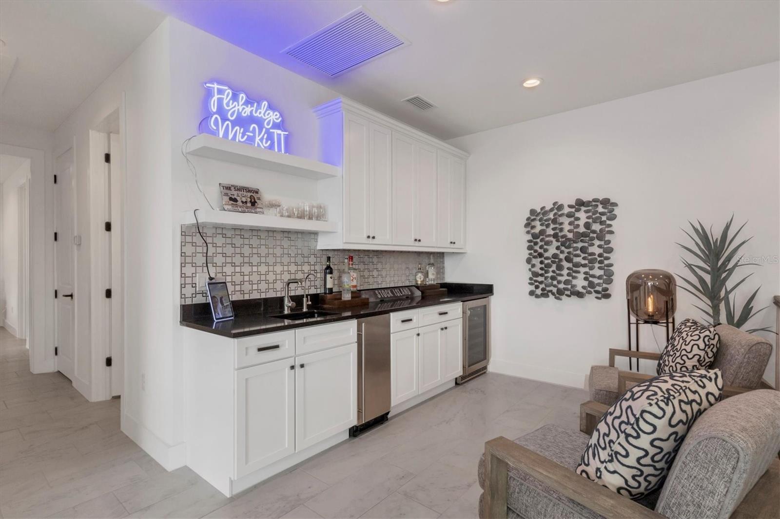 6015 WHITE MANGROVE LN, BRADENTON, FL, 34210